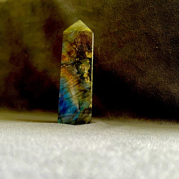 Labradorite Tower - Picture 2 of 6